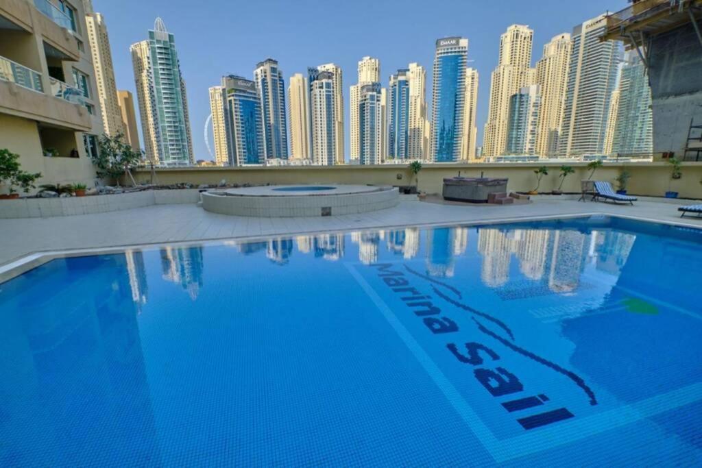 Appartement Lovely 1-bedroom In The Heart Of Marina Dubai