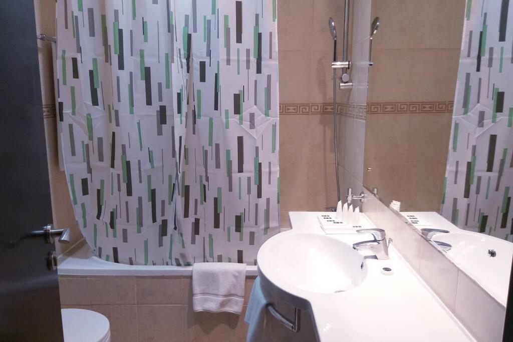 Lovely 1-bedroom In The Heart Of Marina Appartement